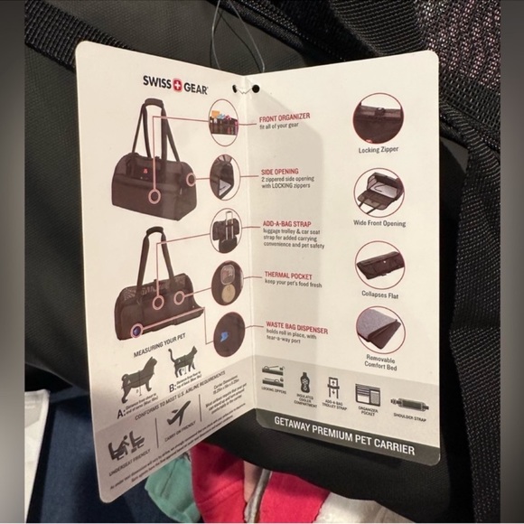 Swissgear 3321 Getaway Premium Travel Pet Carrier in Black (up to 20 pounds) - Picture 13 of 16